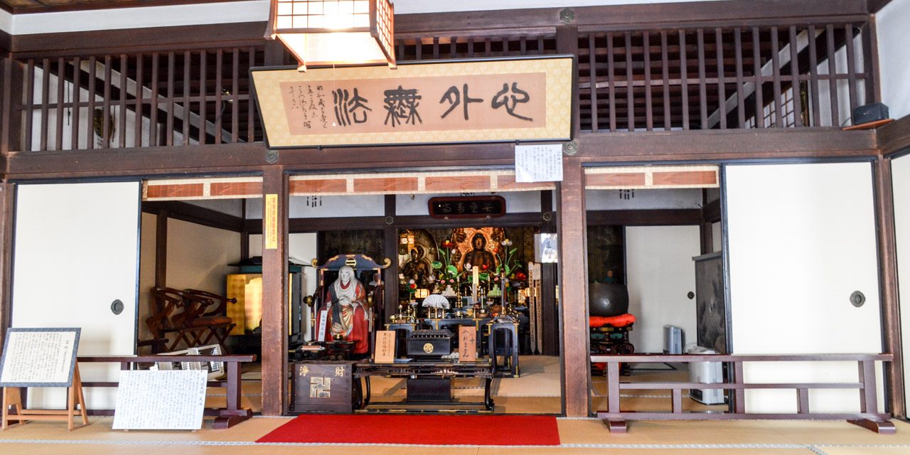 Relocated palace of Edo castle remains only in this Buddhist temple