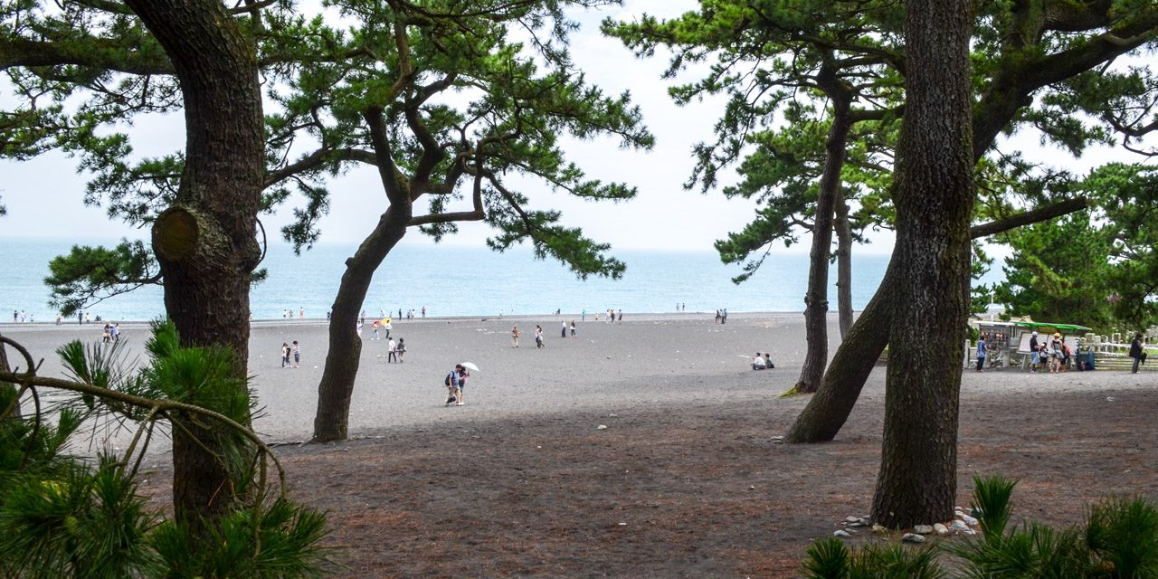 Beach where Tennyo (heavenly maiden) is believe to have come down