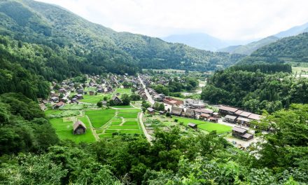 Observation spot to overlook Shirakawa-go