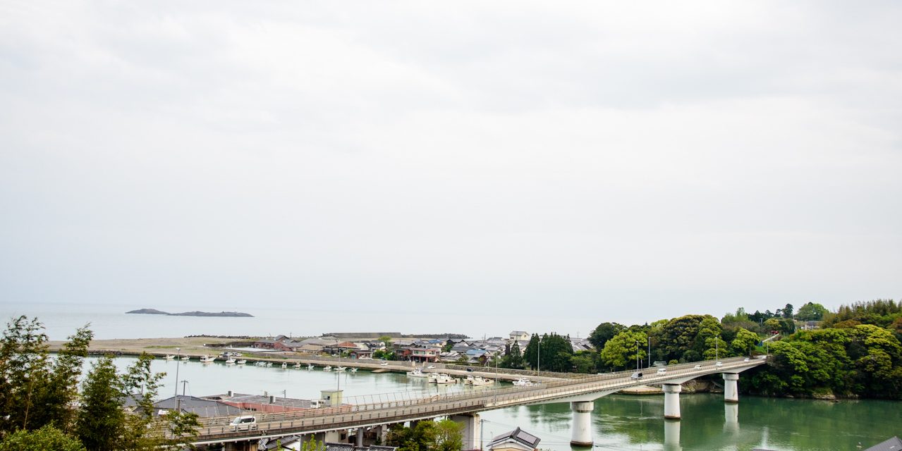 The Harbor Where the First Emperor Set Sail for His Eastern Expedition and Its Townscape