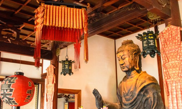 Buddhist temple you can take a close look at Japan’s oldest statue of Buddha
